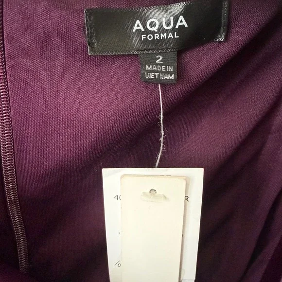 AQUA Formal Plum Velvet Off Shoulder Dress Size 2 NWT - Picture 6 of 7